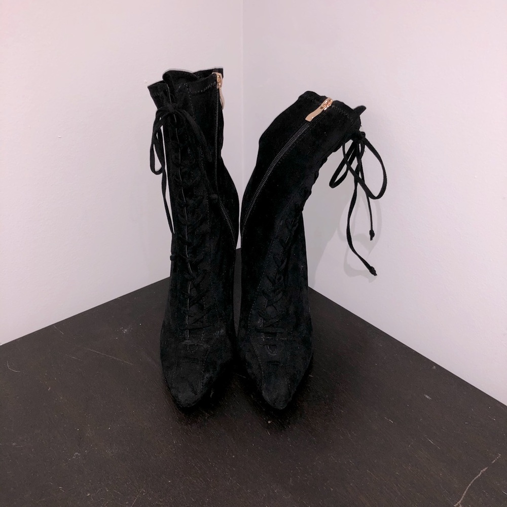Heels - Picture 3 of 6